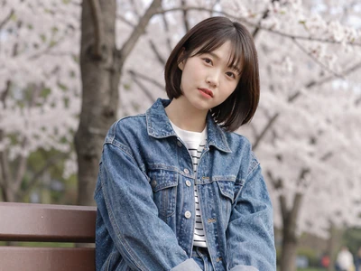 Hana, 23